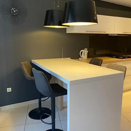 In With Air Conditioning, Wi-fi, Washing Machine, Dishwasher 4323-5