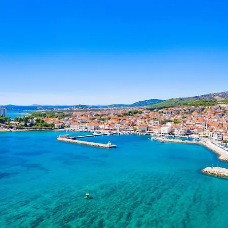 Apartment In With Air Conditioning, Wi-fi, Washing Machine, Dishwasher 4323-5 *