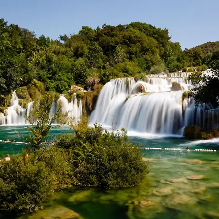 In With Air Conditioning, Wi-fi, Washing Machine, Dishwasher 4323-5 * Vodice